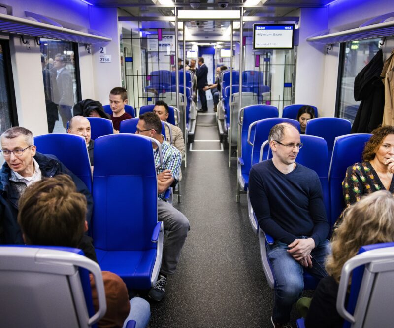 De treinreiziger: doe mee en verspreid ook een positief gevoel tijdens je treinreis